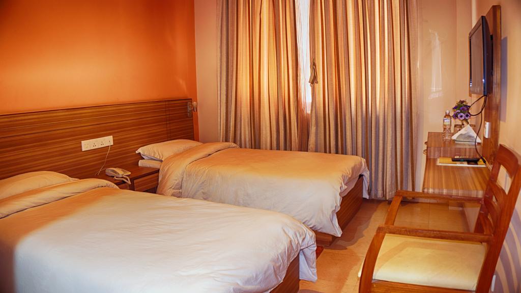 Aryal International Hotel Katmandu Zewnętrze zdjęcie