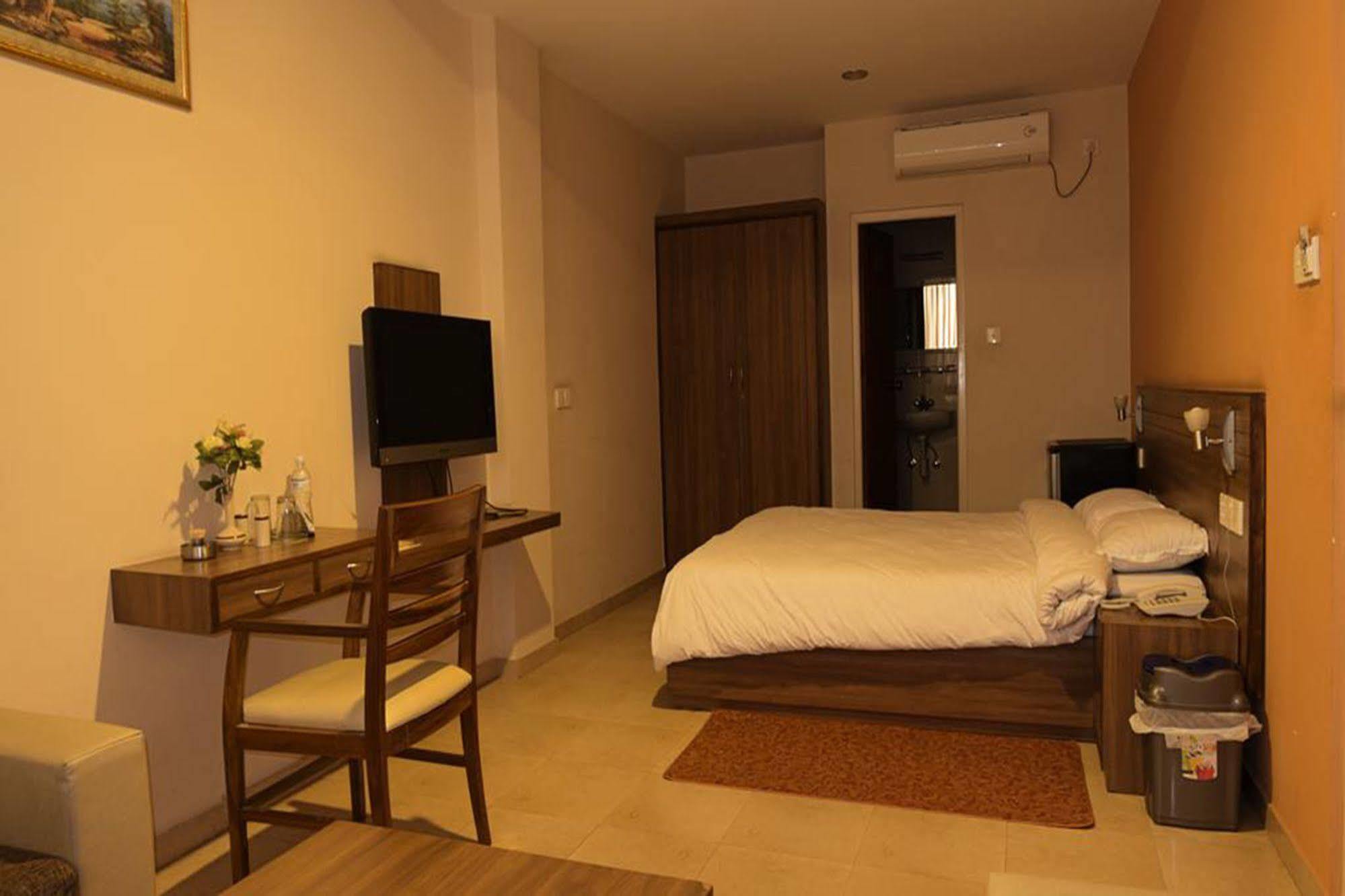 Aryal International Hotel Katmandu Zewnętrze zdjęcie