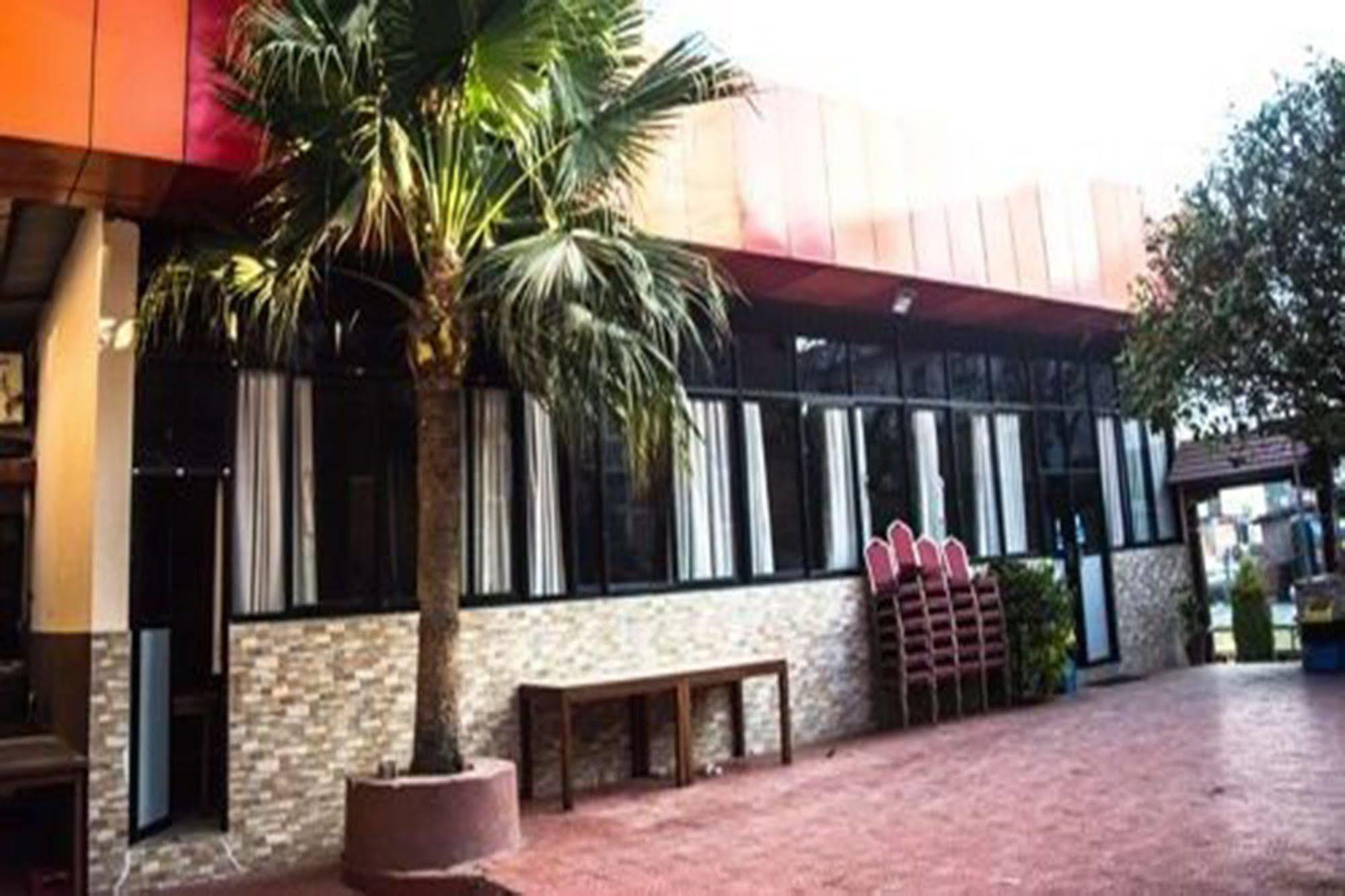 Aryal International Hotel Katmandu Zewnętrze zdjęcie