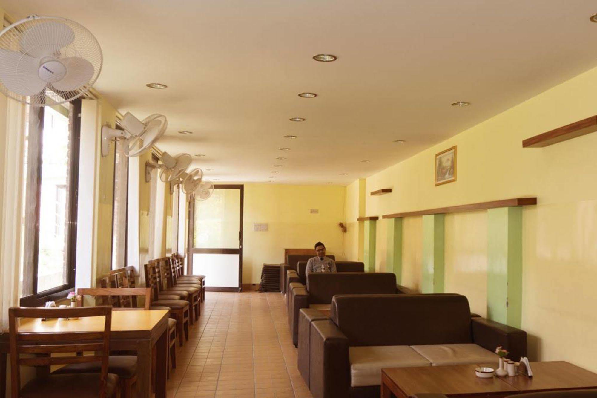 Aryal International Hotel Katmandu Zewnętrze zdjęcie